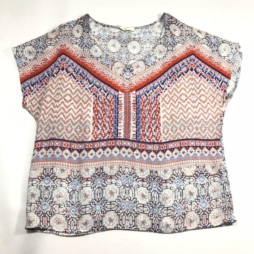 Elodie Lightweight V-neck Rayon Boho Top Medium